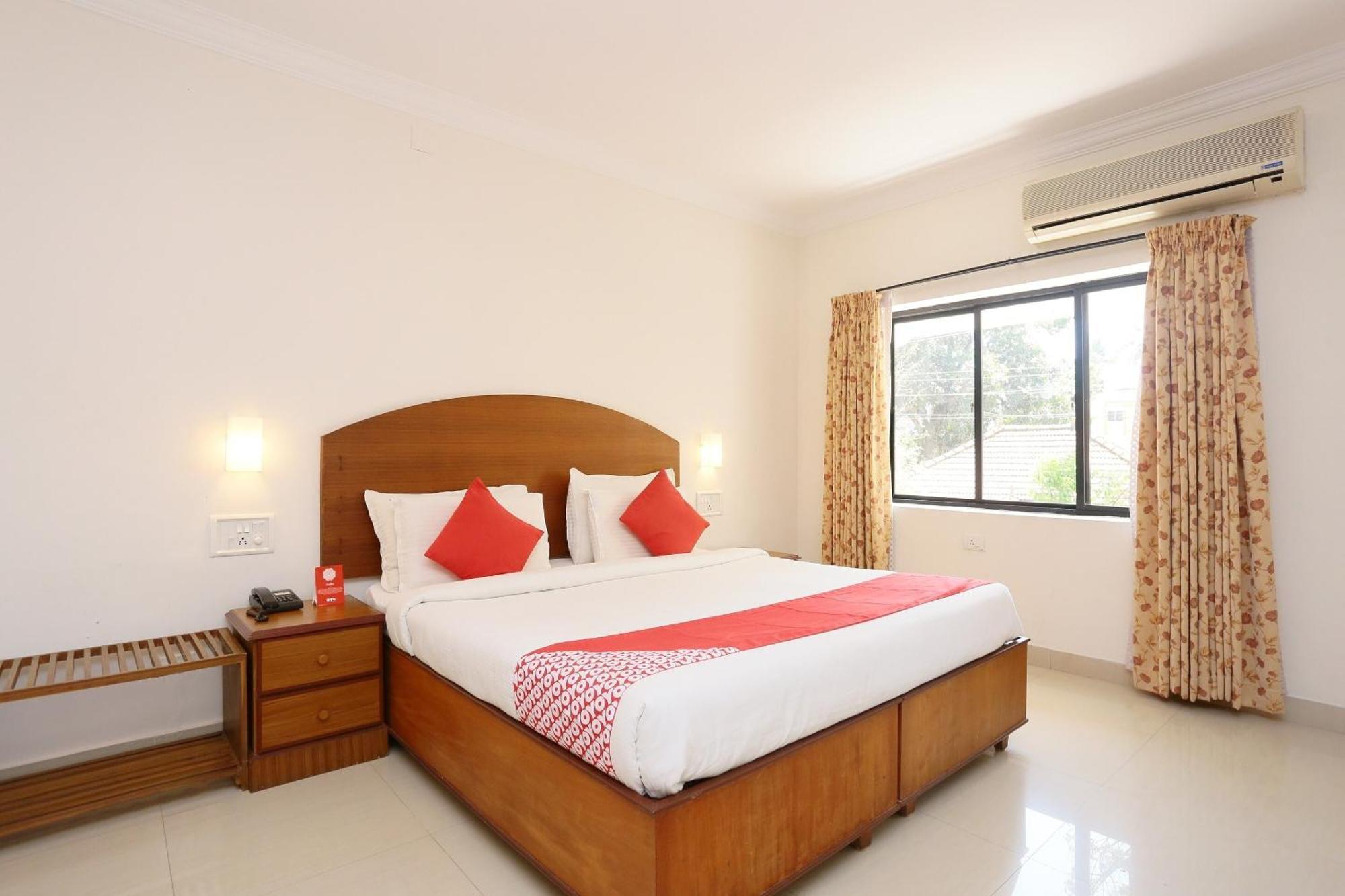 Super Townhouse Dona Castle Hotel Kollam Exterior foto