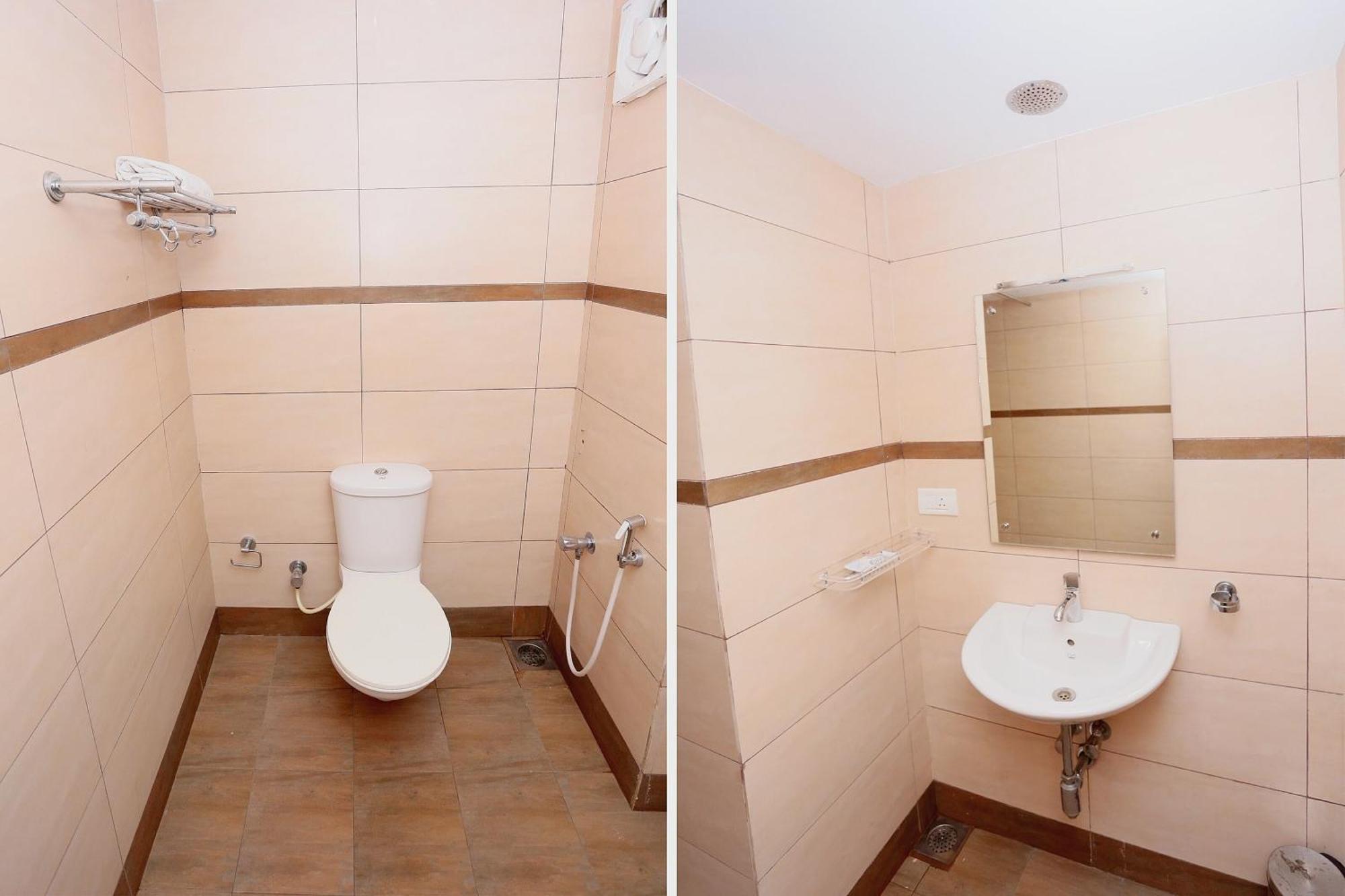Super Townhouse Dona Castle Hotel Kollam Exterior foto