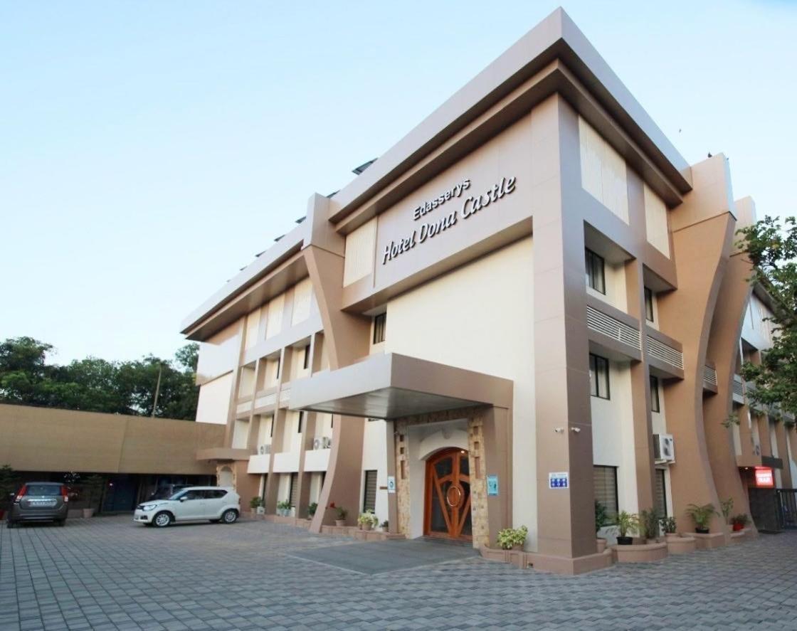 Super Townhouse Dona Castle Hotel Kollam Exterior foto